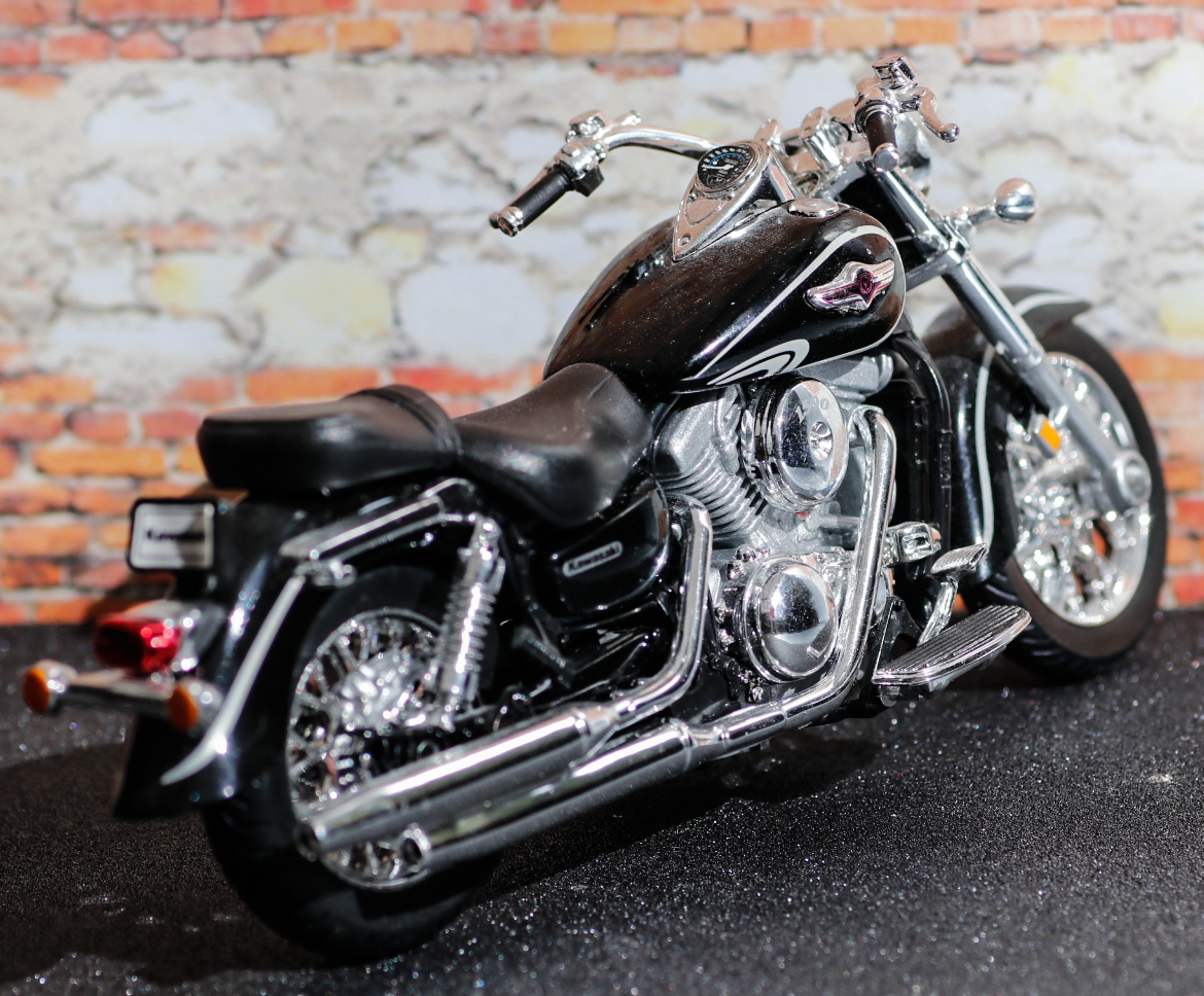 Welly Kawasaki VN1500 Vulcan Classic Welly Kawasaki VN1500 Vulcan Classic